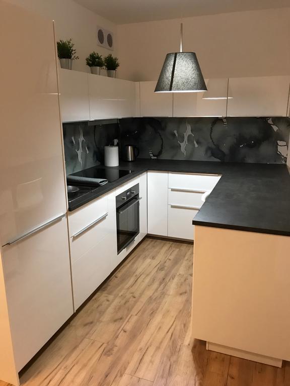 Omi Apartments 코워브제크 외부 사진